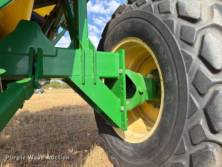 image for item EW8832 John Deere 1910 air commodity cart