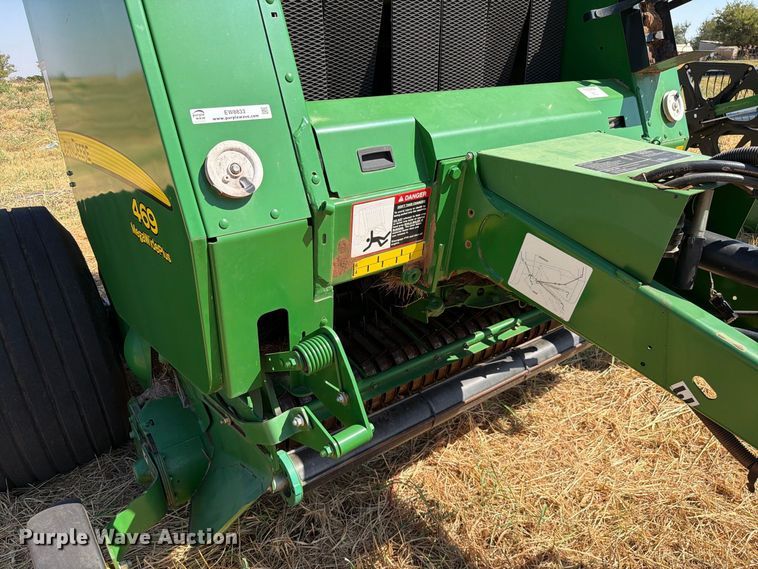 image for item EW8833 2013 John Deere 469 round baler