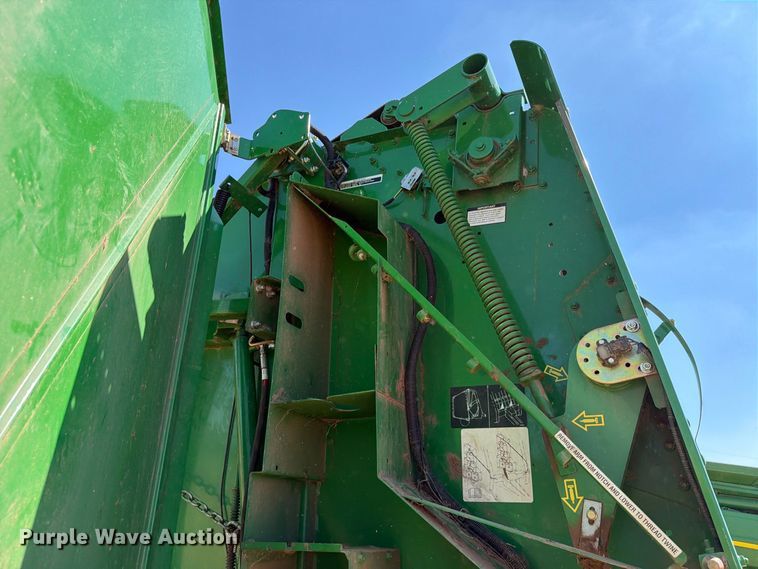 image for item EW8833 2013 John Deere 469 round baler