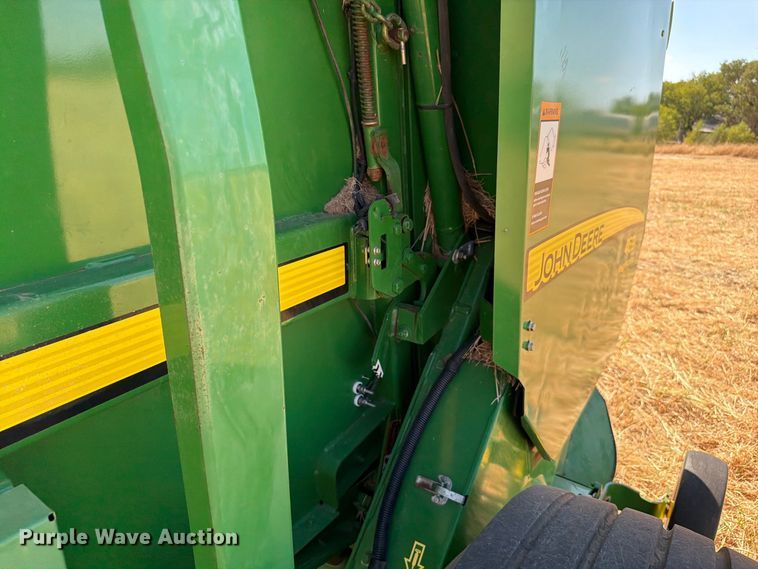 image for item EW8833 2013 John Deere 469 round baler