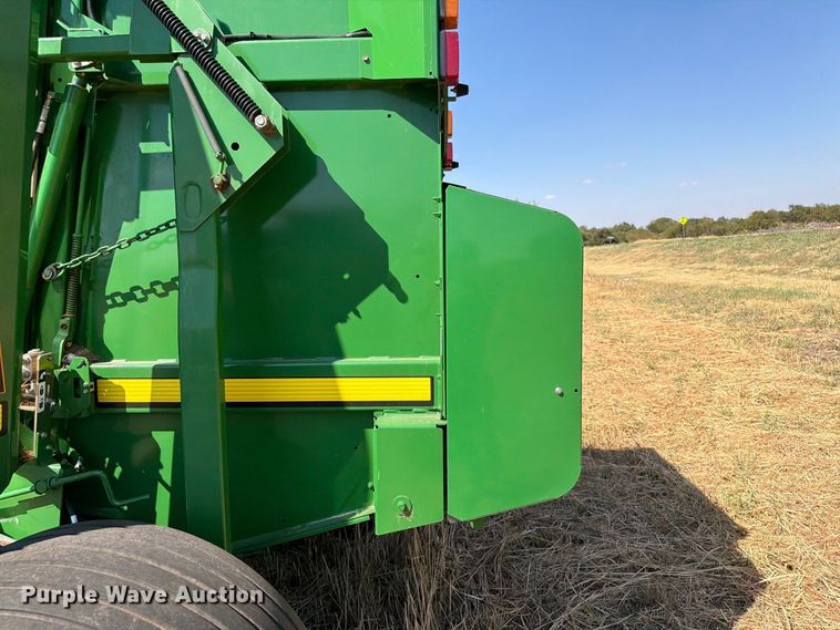 image for item EW8833 2013 John Deere 469 round baler