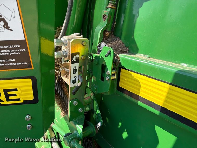 image for item EW8833 2013 John Deere 469 round baler