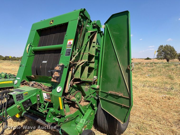 image for item EW8833 2013 John Deere 469 round baler