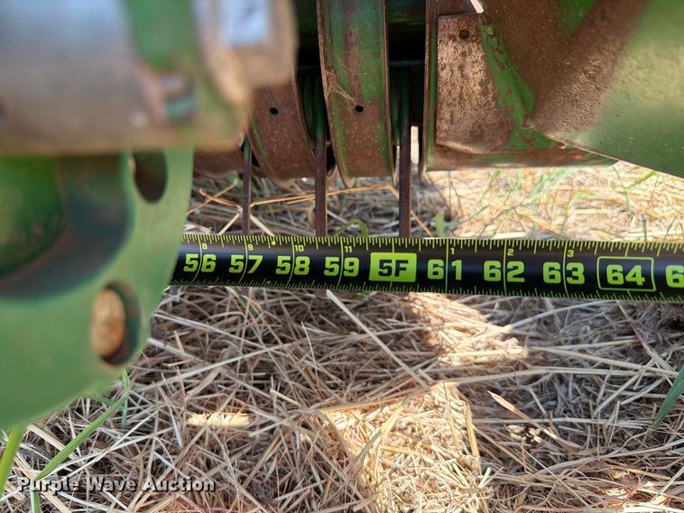 image for item EW8833 2013 John Deere 469 round baler