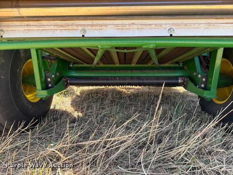 image for item EW8833 2013 John Deere 469 round baler