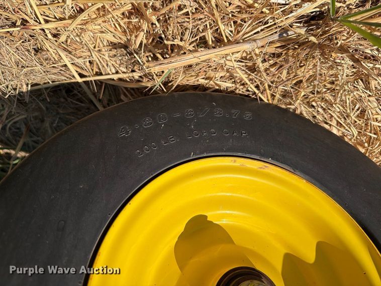 image for item EW8833 2013 John Deere 469 round baler