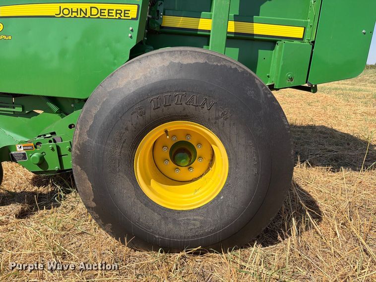 image for item EW8833 2013 John Deere 469 round baler