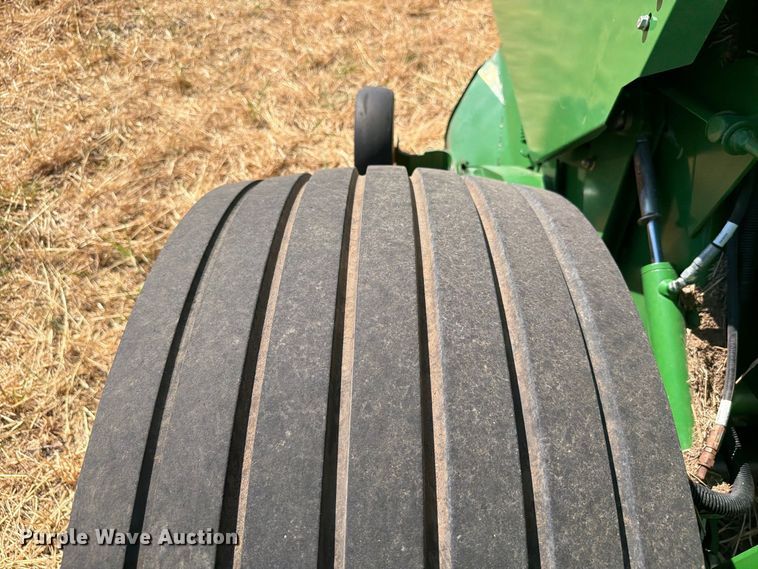 image for item EW8833 2013 John Deere 469 round baler