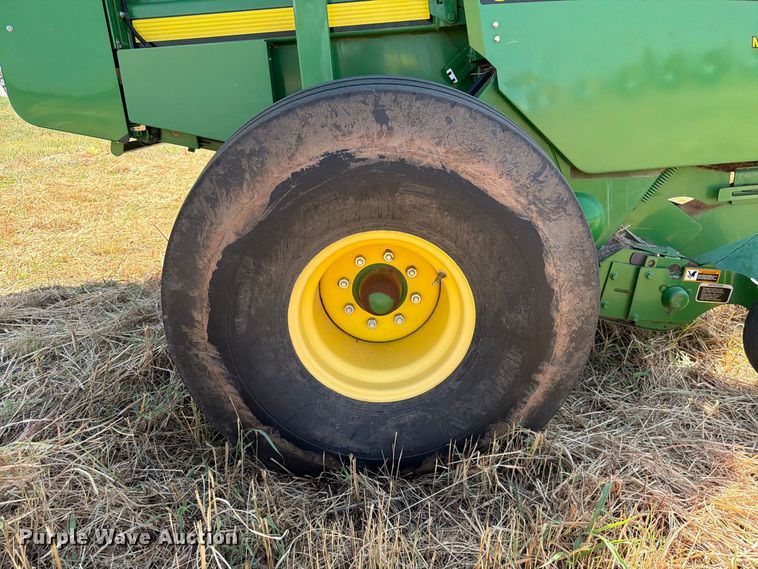 image for item EW8833 2013 John Deere 469 round baler