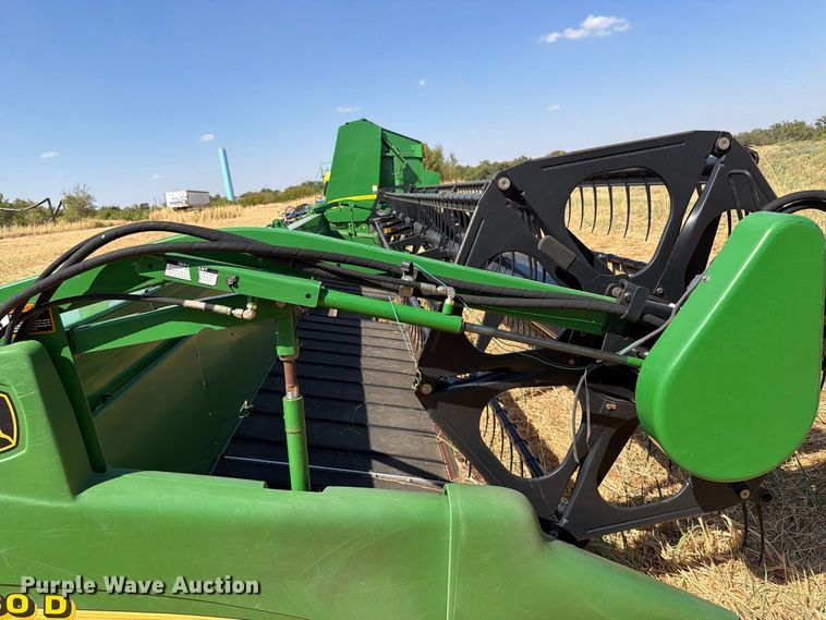 image for item EW8834 2006 John Deere 630 D rigid head