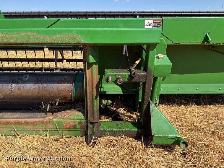 image for item EW8834 2006 John Deere 630 D rigid head