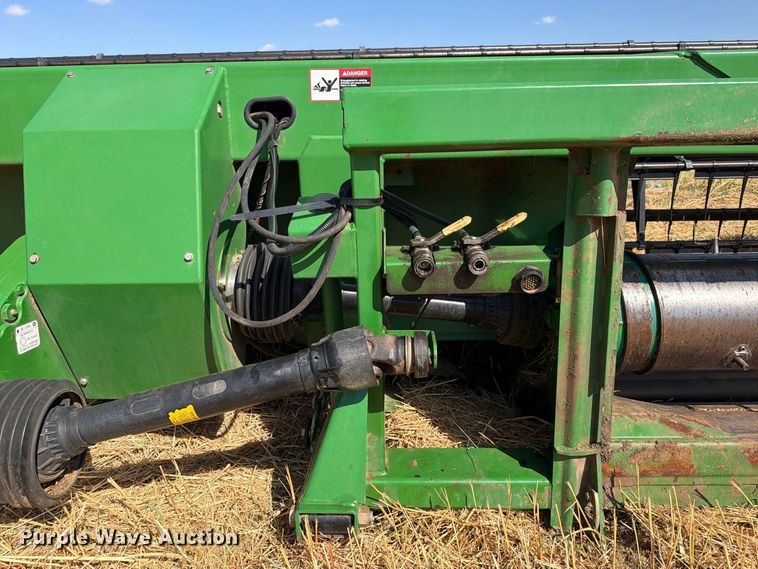 image for item EW8834 2006 John Deere 630 D rigid head