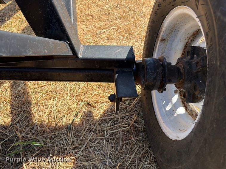image for item EW8837 2004 Maurer Manufacturing header trailer