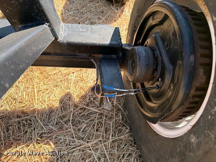 image for item EW8837 2004 Maurer Manufacturing header trailer