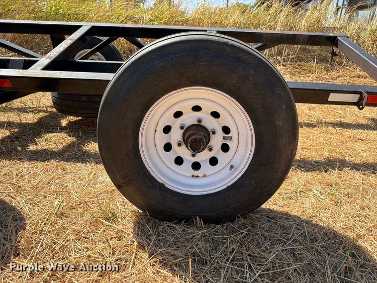 image for item EW8837 2004 Maurer Manufacturing header trailer