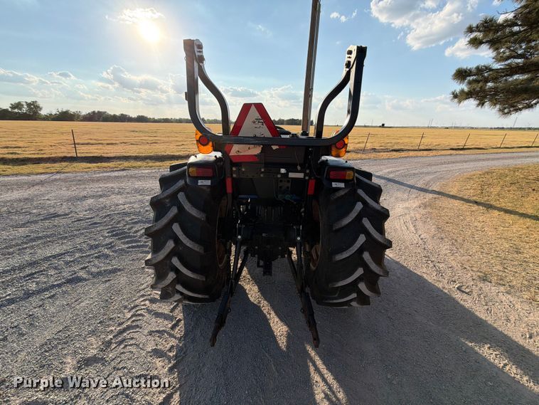 image for item EW8867 New Holland Boomer 50 MFWD tractor