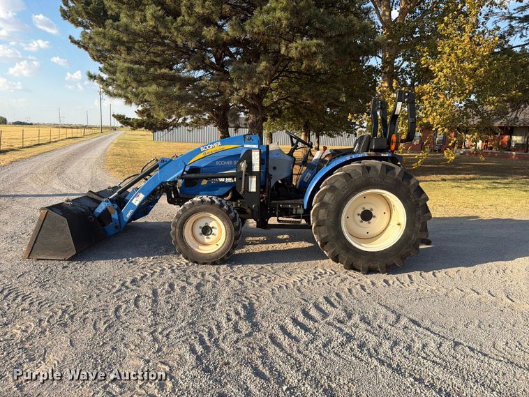 image for item EW8867 New Holland Boomer 50 MFWD tractor