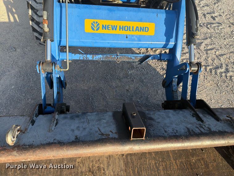 image for item EW8867 New Holland Boomer 50 MFWD tractor