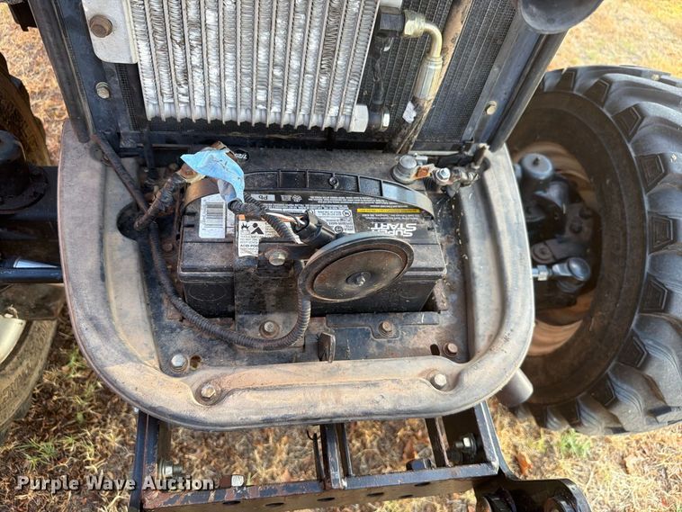 image for item EW8867 New Holland Boomer 50 MFWD tractor
