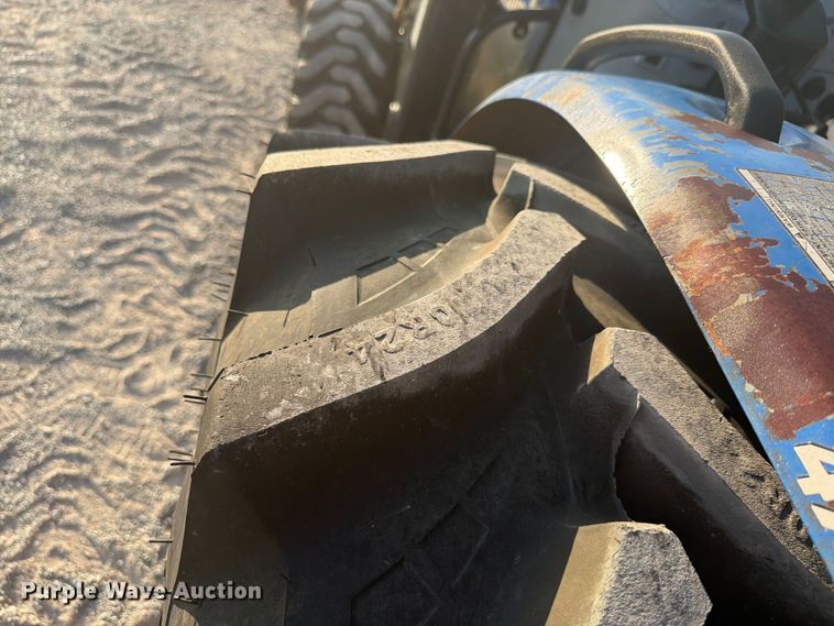image for item EW8867 New Holland Boomer 50 MFWD tractor
