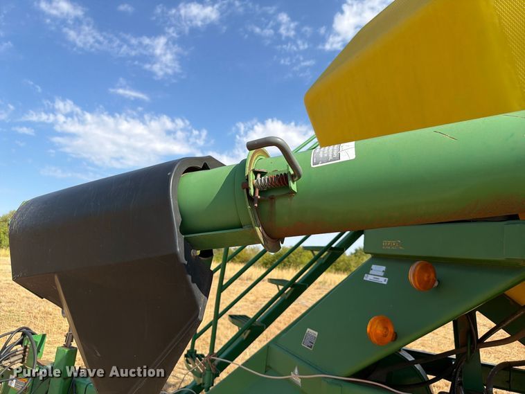 image for item EW8885 John Deere 1890 air seeder