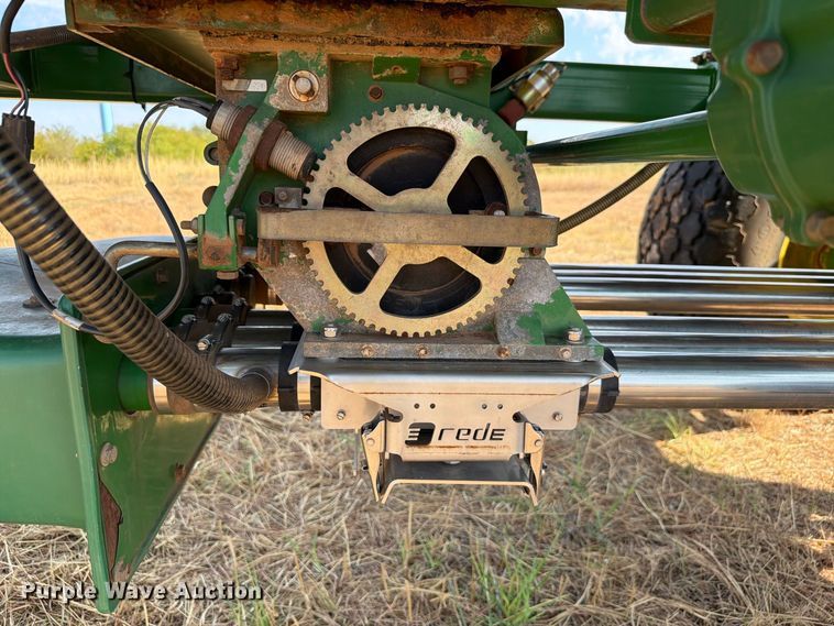 image for item EW8885 John Deere 1890 air seeder
