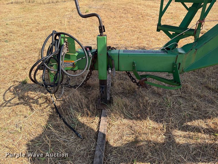 image for item EW8885 John Deere 1890 air seeder