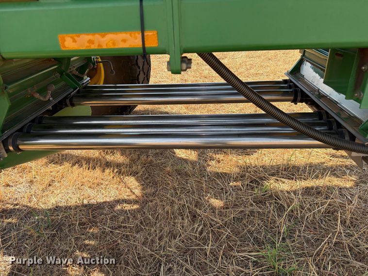 image for item EW8885 John Deere 1890 air seeder