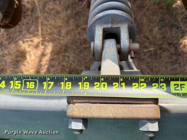 image for item EW8885 John Deere 1890 air seeder