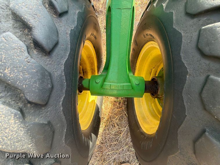 image for item EW8885 John Deere 1890 air seeder