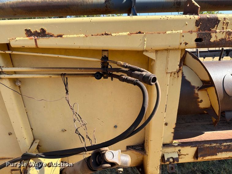 image for item EW8887 New Holland 971 rigid head