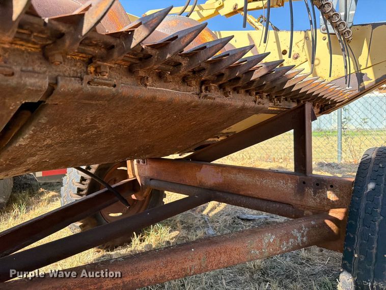image for item EW8887 New Holland 971 rigid head
