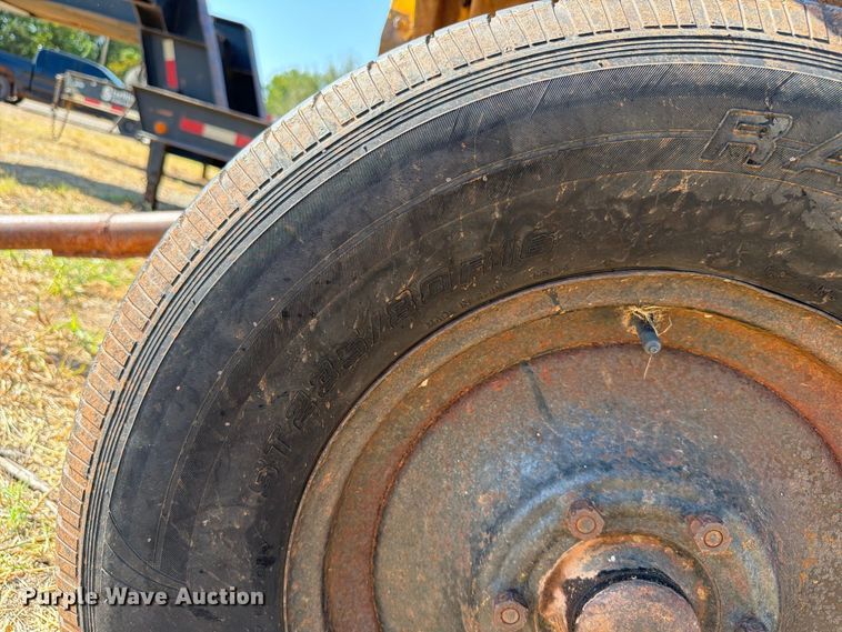 image for item EW8887 New Holland 971 rigid head