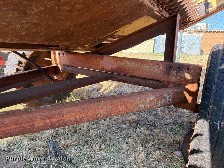 image for item EW8887 New Holland 971 rigid head