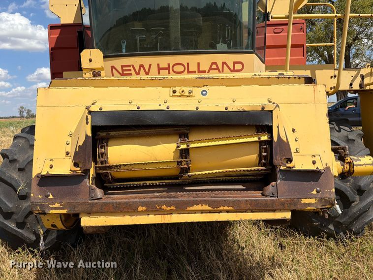 image for item EW8893 1986 New Holland TR86 combine