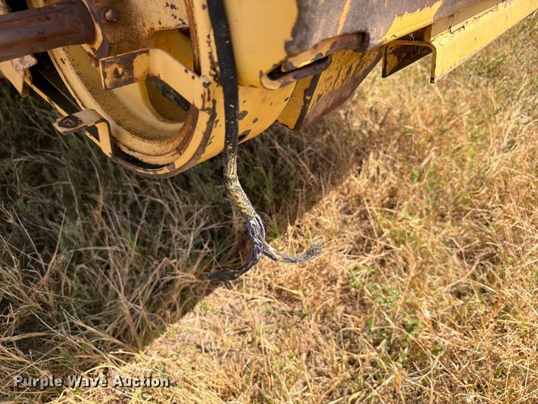 image for item EW8893 1986 New Holland TR86 combine