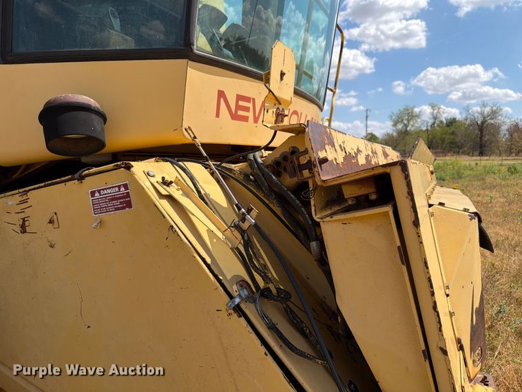 image for item EW8893 1986 New Holland TR86 combine