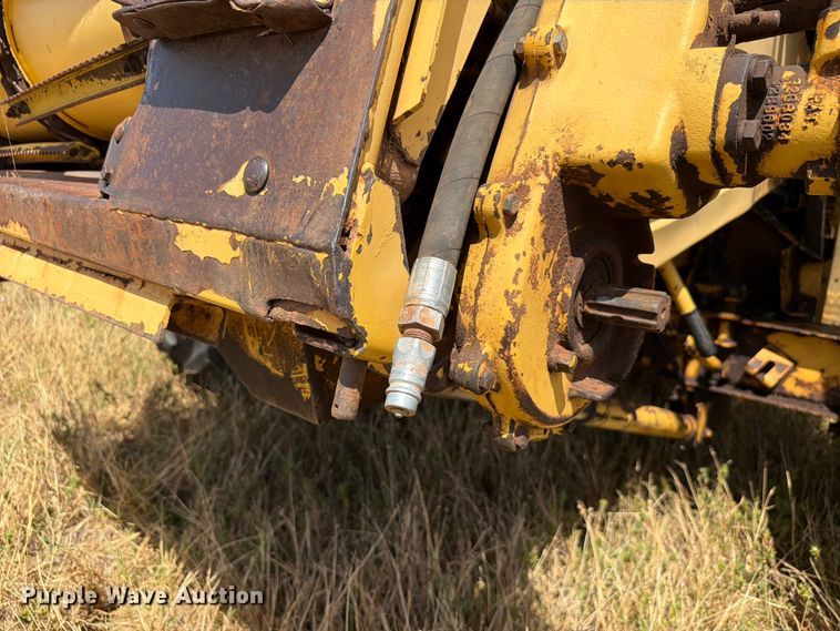 image for item EW8893 1986 New Holland TR86 combine