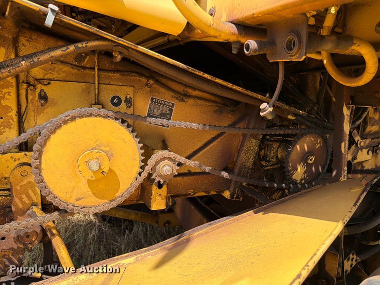 image for item EW8893 1986 New Holland TR86 combine