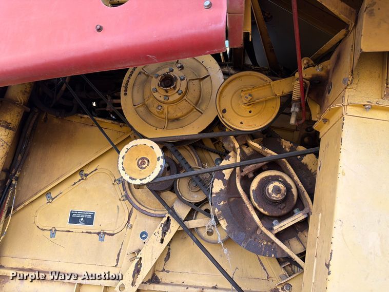 image for item EW8893 1986 New Holland TR86 combine