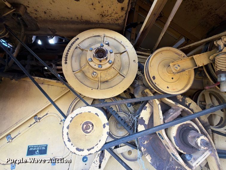 image for item EW8893 1986 New Holland TR86 combine