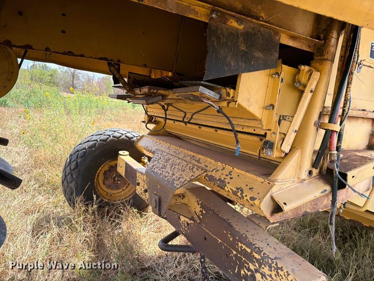 image for item EW8893 1986 New Holland TR86 combine
