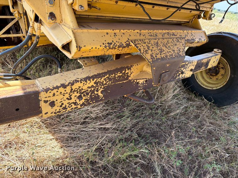 image for item EW8893 1986 New Holland TR86 combine
