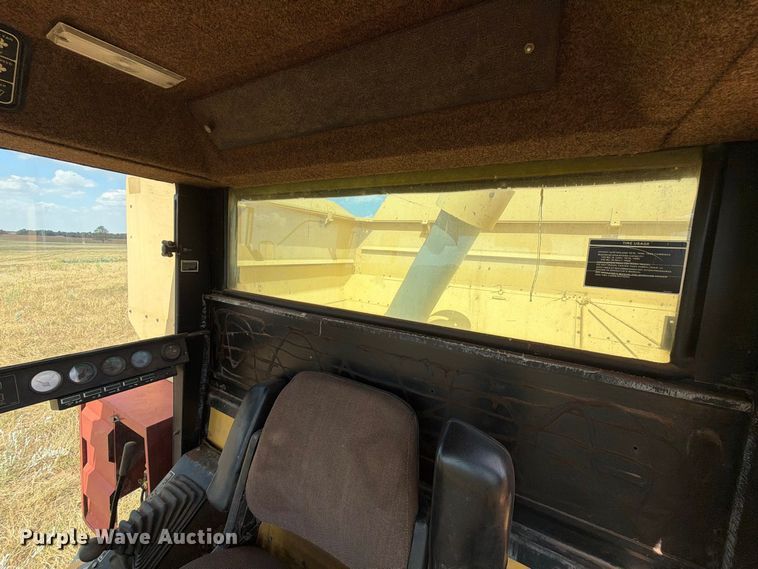 image for item EW8893 1986 New Holland TR86 combine
