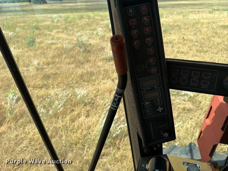 image for item EW8893 1986 New Holland TR86 combine