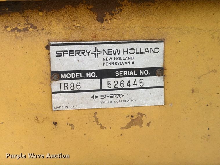 image for item EW8893 1986 New Holland TR86 combine