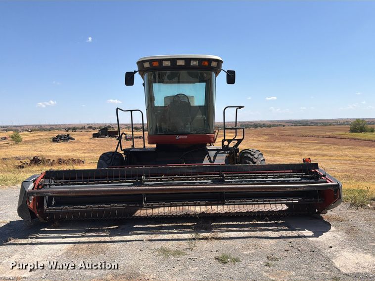 image for item EW8895 1999 Hesston 8450 swather / windrower
