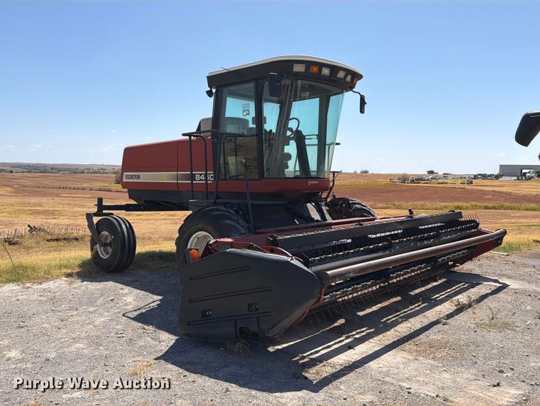 image for item EW8895 1999 Hesston 8450 swather / windrower
