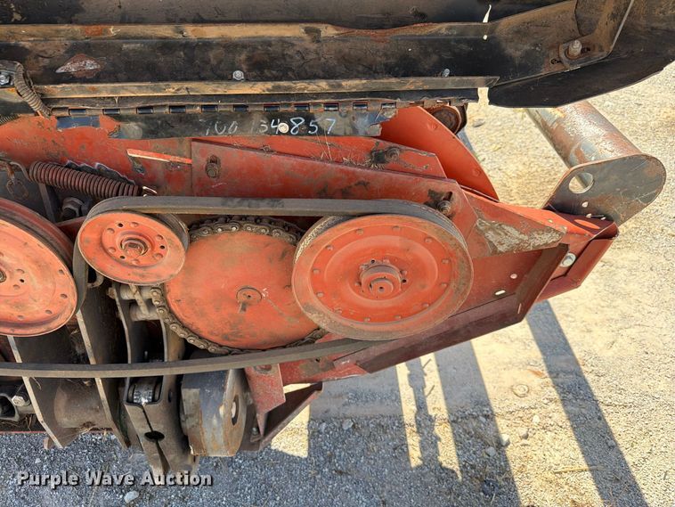 image for item EW8895 1999 Hesston 8450 swather / windrower