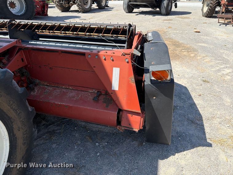 image for item EW8895 1999 Hesston 8450 swather / windrower